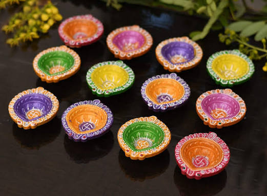 Diwali diyas